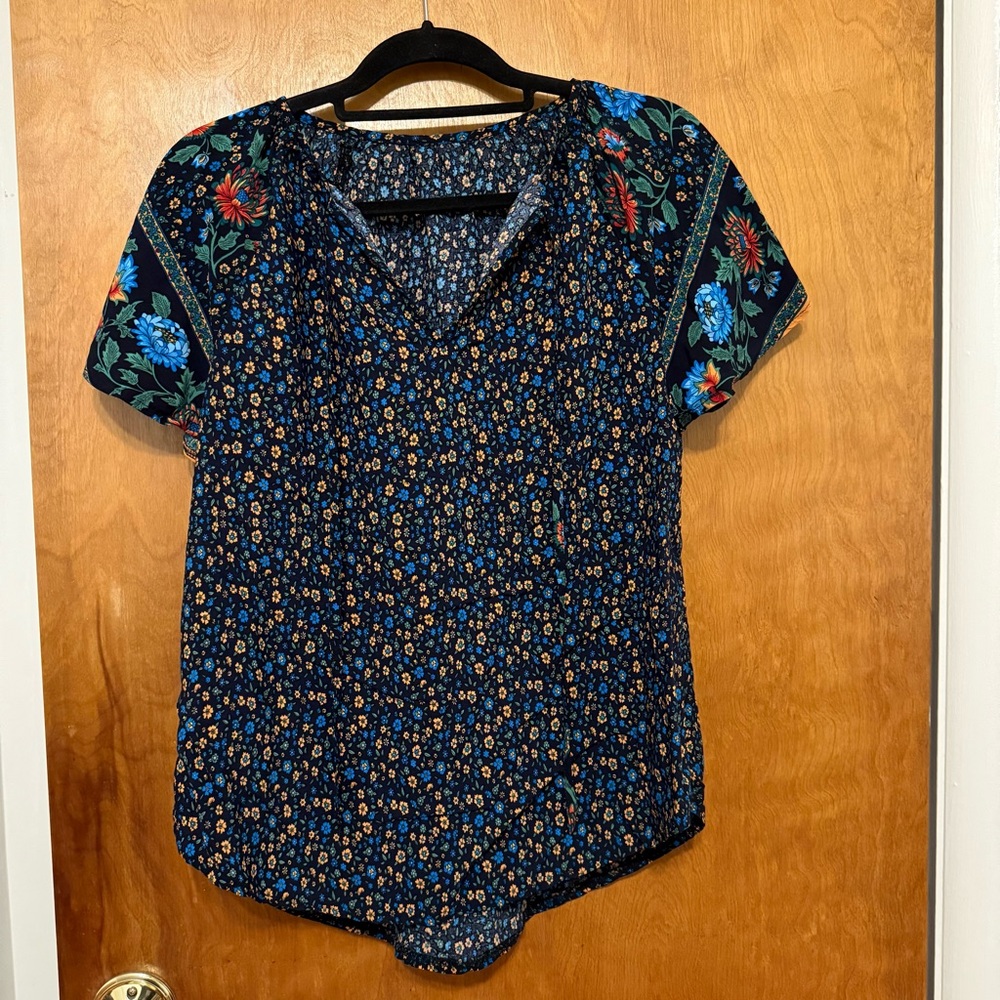 SHEIN Blue Graphic Short Sleeve Blouse